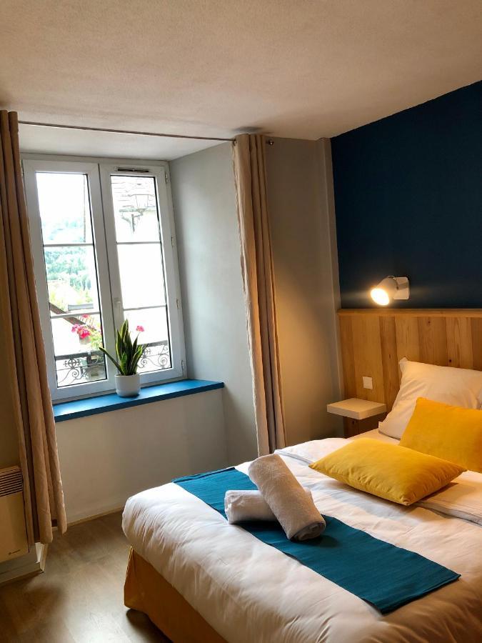 Condat  Auberge Des Trois Rivieres מראה חיצוני תמונה
