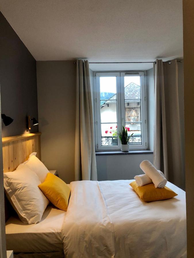 Condat  Auberge Des Trois Rivieres מראה חיצוני תמונה